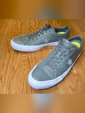 CONVERSE One Star Pro Skate Sneaker • Olive Green Leather • Men